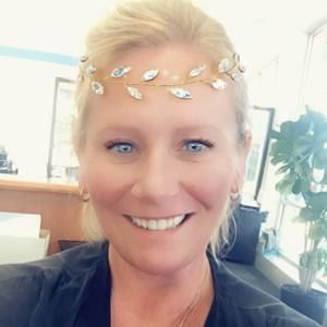 Meet your Posher, Holly